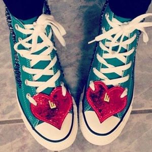 🛼 Rare Breast Cancer Awareness Shoe Accessories